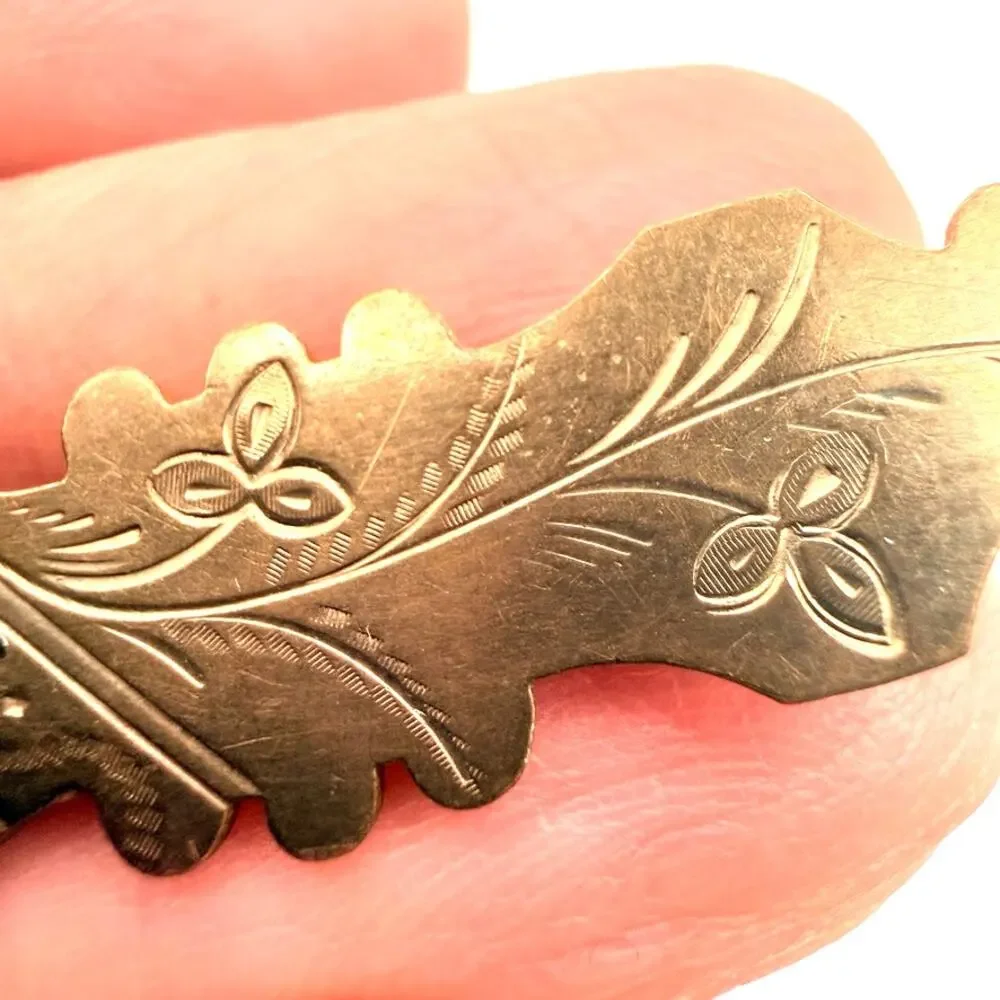 Antique Victorian Rose Gold Filled Leaf Brooch Engraved Foliate Bar Pin